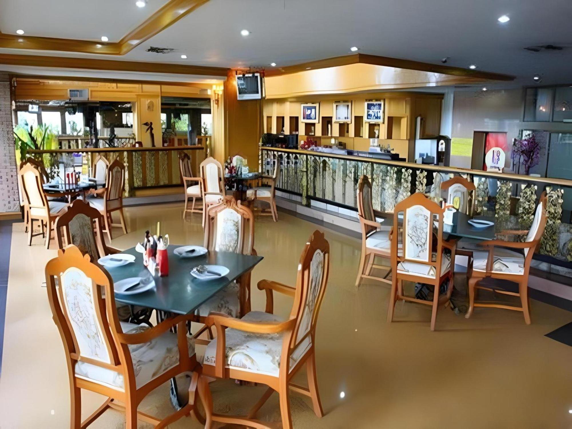 נונטאבורי Oyo 75466 -13 Coins Bang Yai Hotel מראה חיצוני תמונה